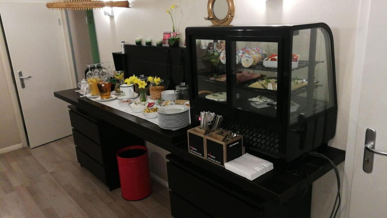 Ostseepension Warnemunde 3* Росток